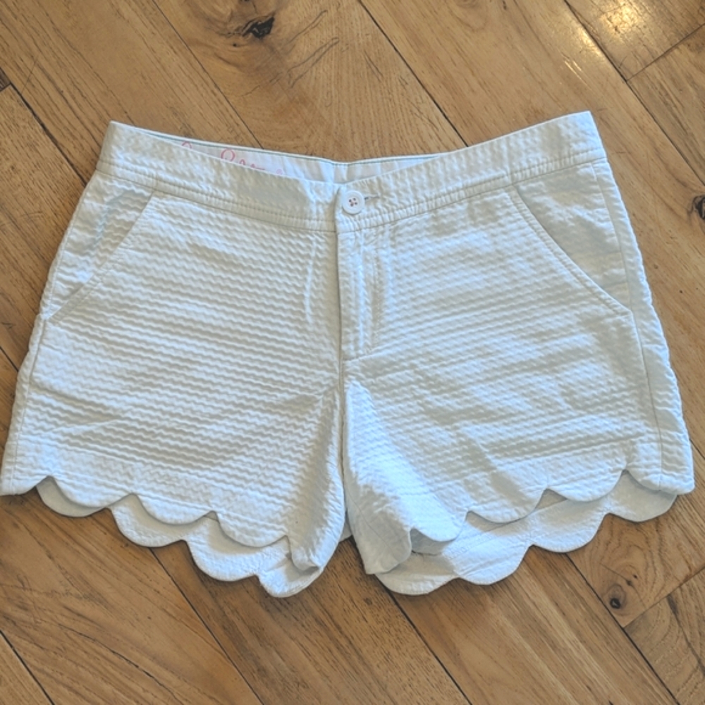 Lilly Pulitzer White Buttercup Scallop Edge Shorts